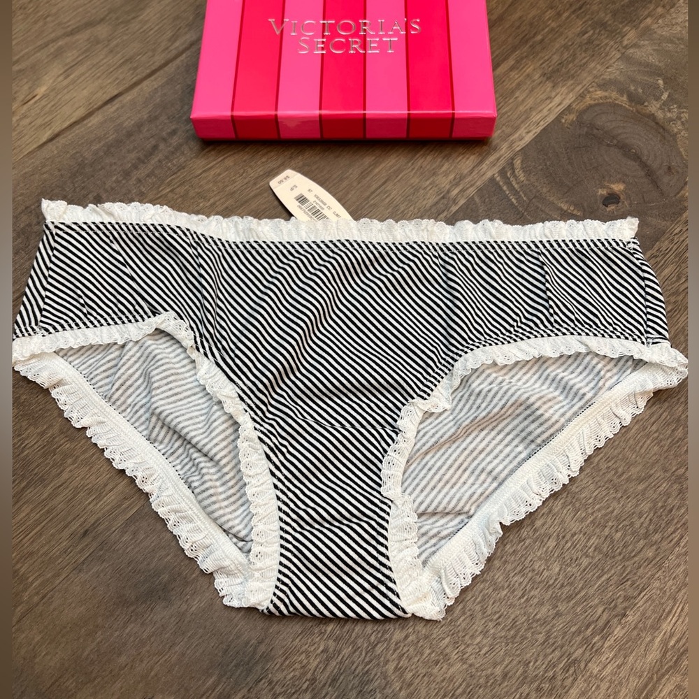 NWT 2010 Victoria's Secret Black White Stripe Ruffle Trim Cotton Panties Small S